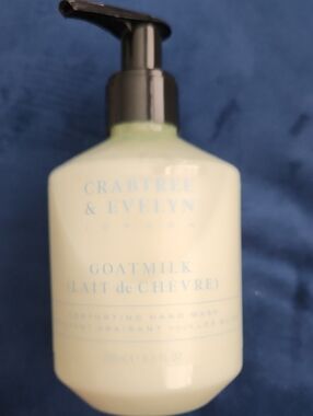 New Crabtree & Evelyn Goatmilk Hand Wash